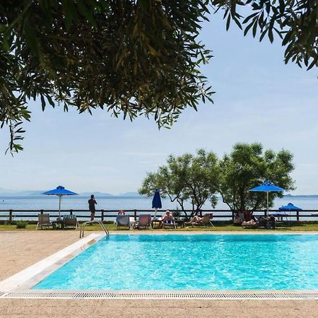Pebbles And Sea At Barbati With Shared Pool Exterior foto