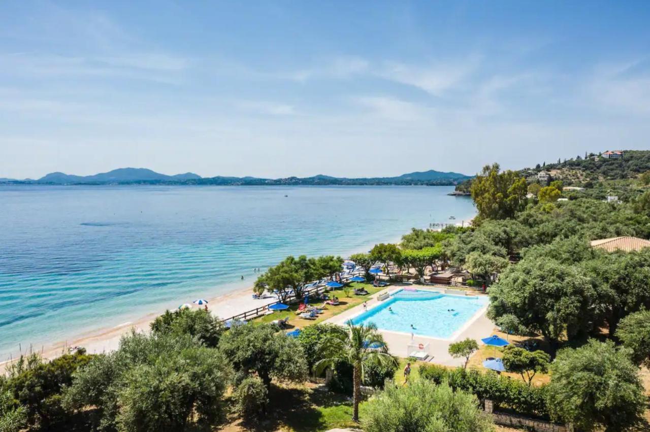 Pebbles And Sea At Barbati With Shared Pool Exterior foto